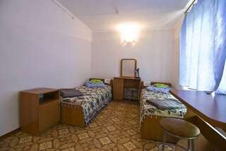Гостиница Nadezhda Курортное Двухместный номер с 2 отдельными кроватями-1